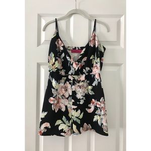 🌸🌺 Boohoo Floral Romper 🌺🌸